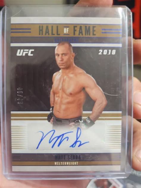 45 49 MATT SERRA HALL OF FAME Bleu AUTO 2023 CHRONIQUES PANINI