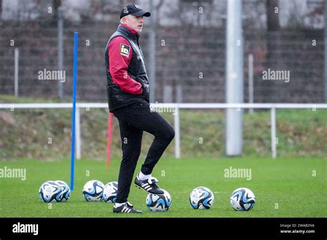 Calcio Hi Res Stock Photography And Images Alamy