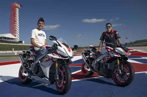 Aprilia Rsv Factory Und Tuono V Factory In Speed White