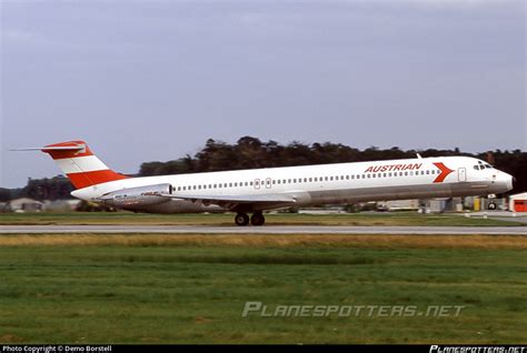 Oe Lmb Austrian Airlines Mcdonnell Douglas Md 82 Dc 9 82 Photo By