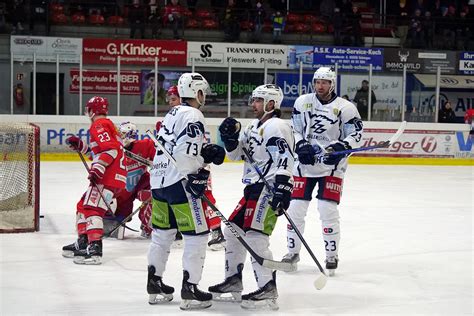 Blue Devils Können Nach 71 In Peiting Am Freitag Die Meisterschaft