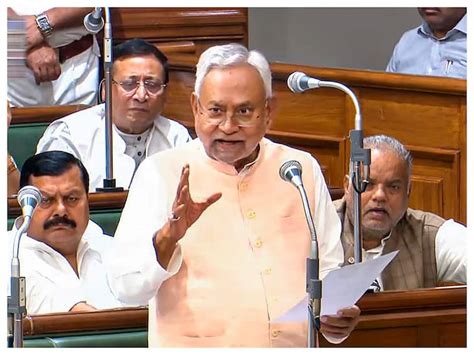 Nitish Kumar Loses Cool In Assembly Says He Was Foolish To Make Jitan Manjhi Cm Watch