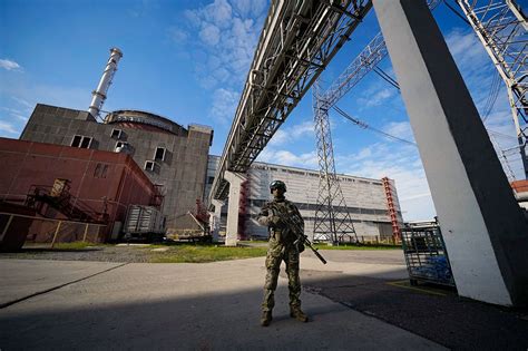 Situación volátil en la central nuclear ucraniana en manos de Rusia