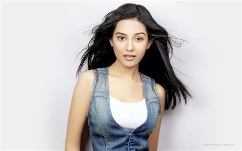 Papel De Parede Para Celular Celebridade Bollywood Amrita Rao