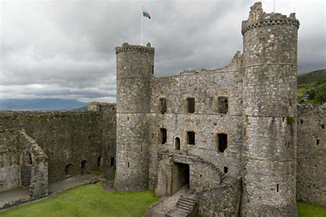 Best Castles to visit in Anglesey - Historic European Castles