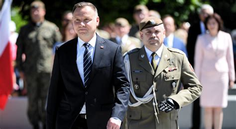 Gen Wiesław Kukuła nowym dowódcą generalnym Andrzej Duda wręczy