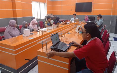 Rapat Pembahasan Laporan Antara Dokumen Daya Saing Daerah