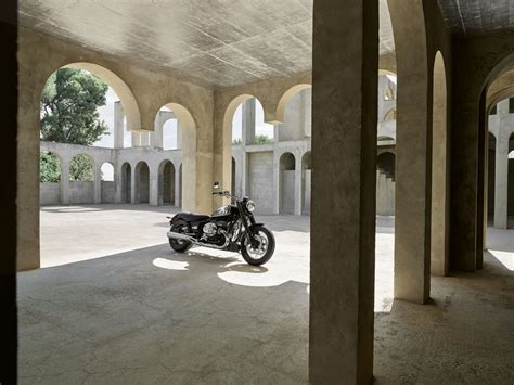 Motorrad Vergleich Bmw R 18 2023 Vs Bmw R 18 100 Years 2023
