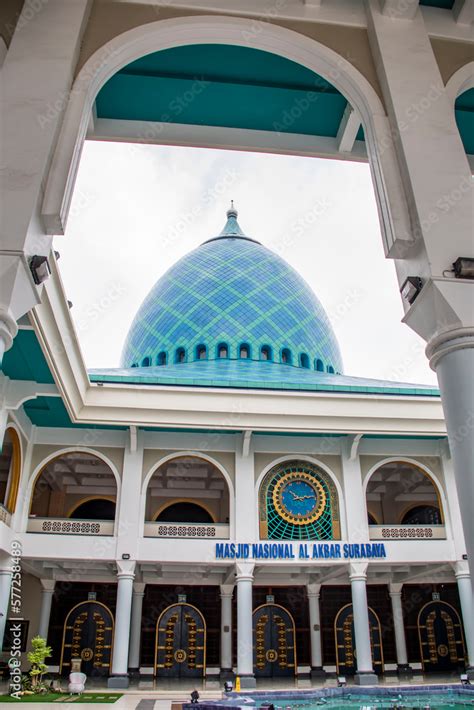 Surabaya Indonesia 25th Dec 2022 The View Of Al Akbar Mosque