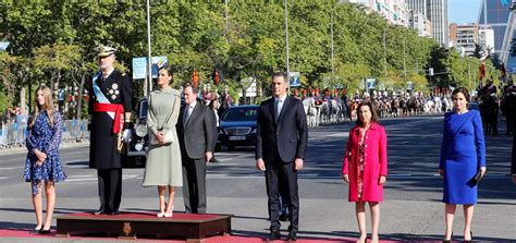 Guindilla a Pedro Sánchez por saltarse el protocolo llegar tarde al