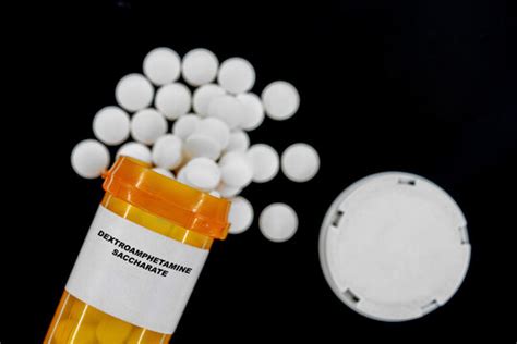 รูปภาพDextroamphetamine – เลือกดูภาพถ่ายสต็อก เวกเตอร์ และวิดีโอ105 ...