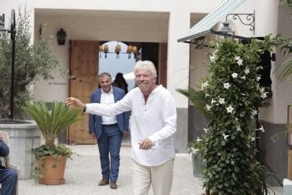 Richard Branson El Multimillonario Empresario Inaugura Un Nuevo Hotel