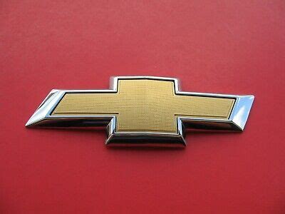 Chevy Equinox Emblem