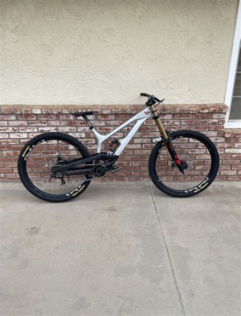 Yt Tues Cf Pro Race For Sale