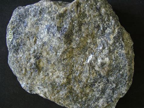 GMGA Grupo de Mineralogia e Geoquímica Aplicada 1050 Cordierita