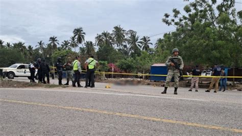 Hallan Cinco Cuerpos En Carretera A Tecpan De Galeana Guerrero El