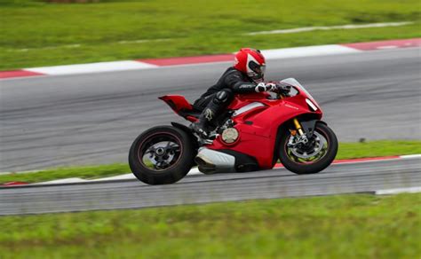 Ducati Panigale V4 First Ride Review