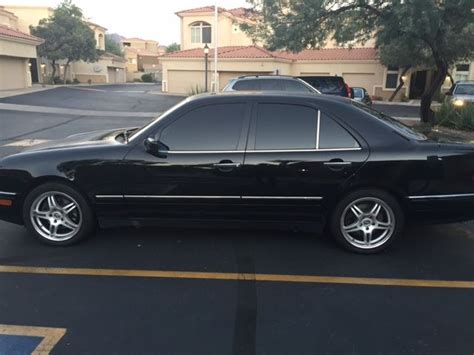 1996 Black Mercedes E320