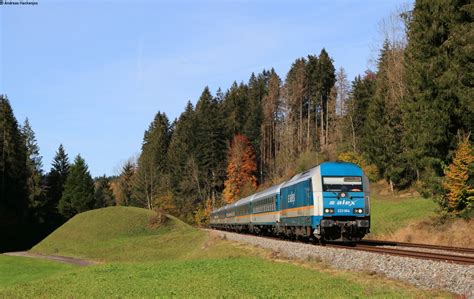 223 064 mit dem ALX84109 Lindau Hbf München Hbf bei Weißensbachmühle