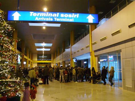 Cluj-Napoca airport reports “record” traffic in 2016 | Romania Insider