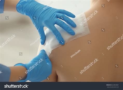 5 506 How To Apply Bandage Images Stock Photos Vectors Shutterstock