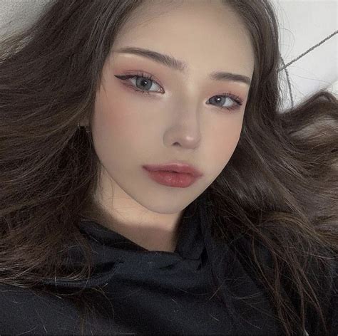 𝘜𝘭𝘻𝘻𝘢𝘯𝘨 2 𝘭𝘢𝘻𝘺 4 𝘵𝘢𝘨𝘴 Asian Makeup Looks Cute Makeup Looks