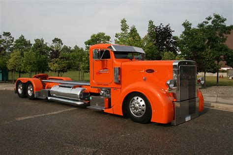 Custom Peterbilt | Reliable carrier Custom Peterbilt truck | Rick McOmber | Flickr