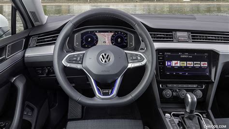 2020 Volkswagen Passat GTE Variant (Plug-In Hybrid, EU-Spec) | Interior ...