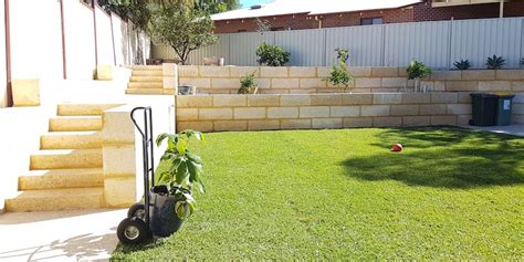 Limestone Retaining Walls Mandurah | Creative Limestone