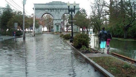 Bridgeport Building Barriers After Swamped By Stormwaters Connecticut