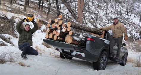 Is the Rivian Pickup Truck Bed Actually Smaller Than the Maverick’s?