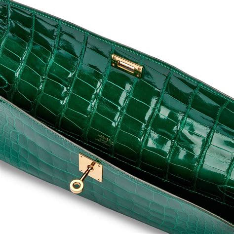 Hermès Emerald Shiny Alligator Kelly Cut Gold Hardware 2017 Available