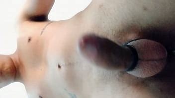 Fer Juega Con Su Juguete Nuevo Y Es Demasiado Rico XVIDEOS