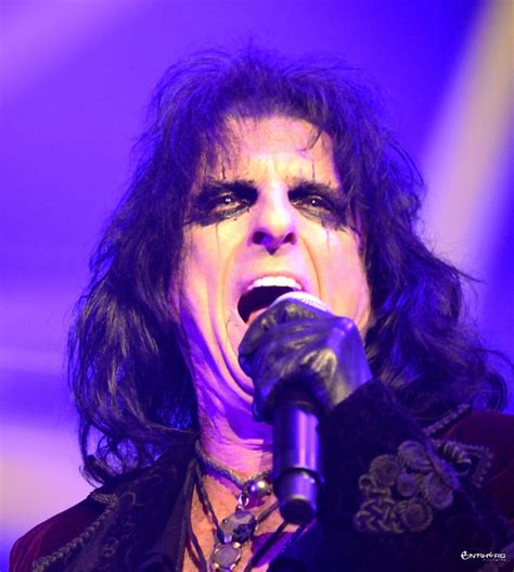 Concert Review And Photos Alice Cooper At The Manchester Arena