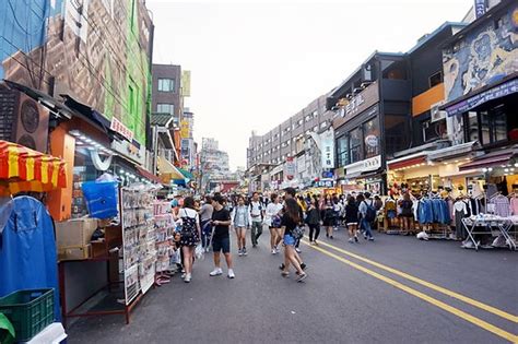 Hongdae (Hongik University Street) & getting there - KoreaToDo