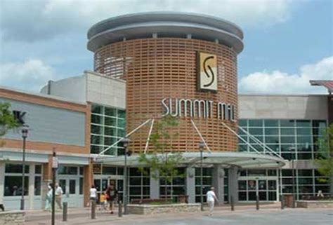 Summit Mall In Fairlawn Oh