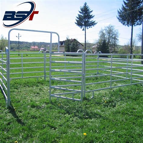 Hot Dipped Galvanized Steel Tubing Cattle Fence Panel With Tuv For