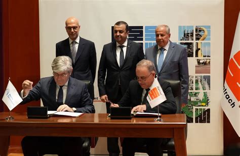 Construction Dun Complexe P Trochimique Skikda Sonatrach Signe Un