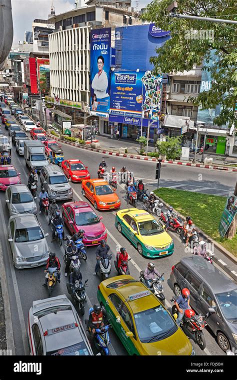 Ploenchit Road, Bangkok, Thailand Stock Photo - Alamy