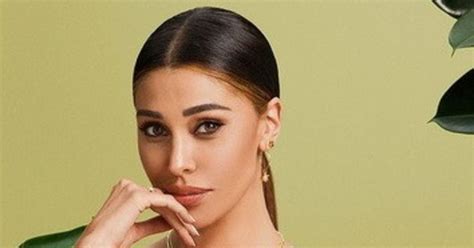 Belen Rodriguez Foto Pazzesca Giorni Dopo Il Parto Bikini E Miracolo Eccola Libero