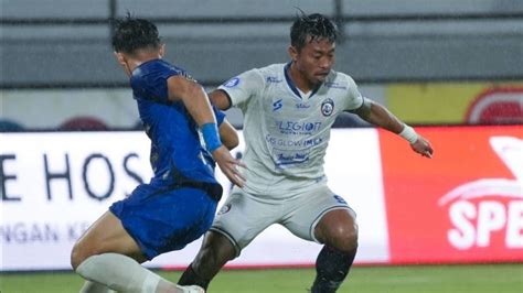 Foto Pemain Inti Arema Fc Absen Lawan Psis Kena Covid