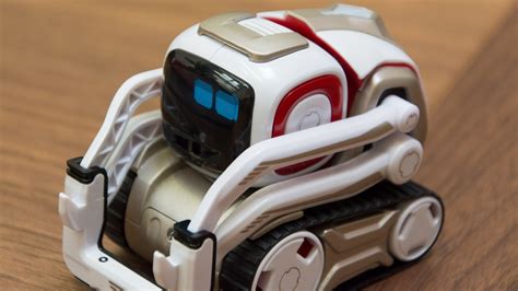 Cozmo review: Anki's charming AI addition to the family is now even cheaper