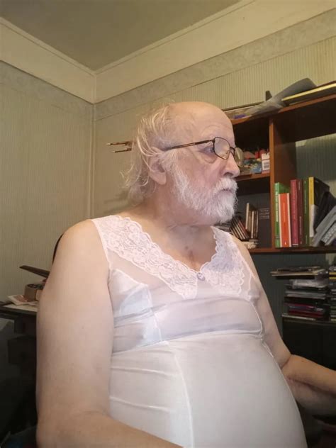 Straining The Seams 28 Nude Pics XHamster