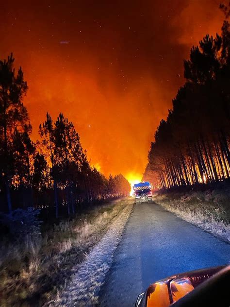 France Lincendie En Gironde Continue De Progresser Des Milliers D