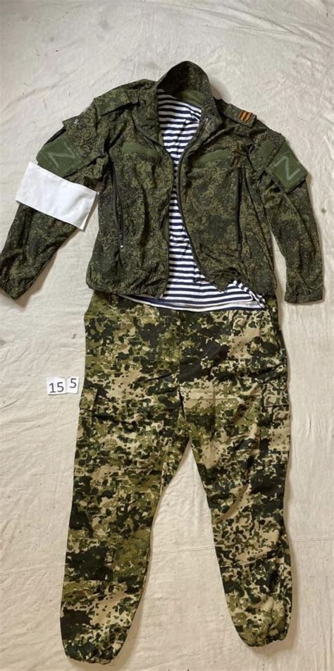 Captured Russian uniform set out of Ukraine : r/Militariacollecting