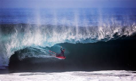 California surfers ride huge hurricane waves | CTV News