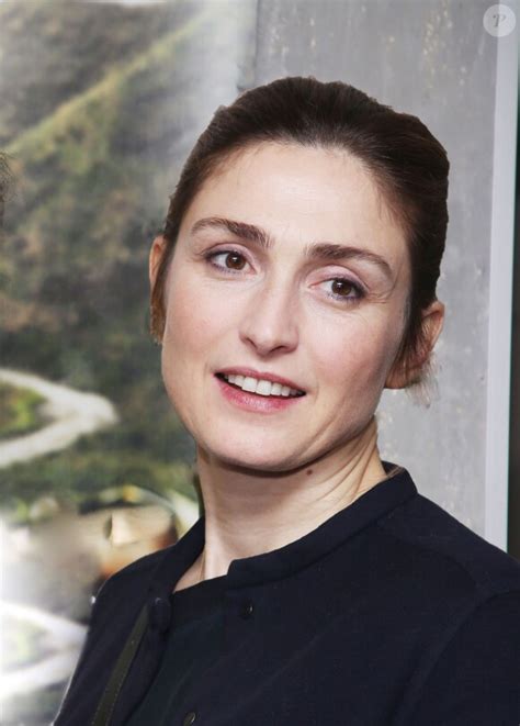 Photo Julie Gayet Marraine Du Fonds Pour La Sant De Femmes Et