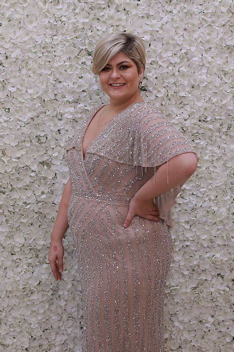 VESTIDO NY NUDE METALIZADO PEDRARIA E FRANJAS CAPA Closet Das 2