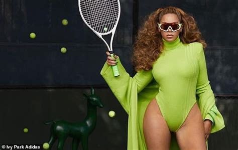 Beyonce Shows Off Her In Waistline In A Daring Leotard Daily Mail