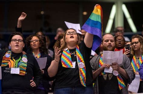 Teens Protest United Methodist Churchs Anti Lgbtq Stance In Powerful